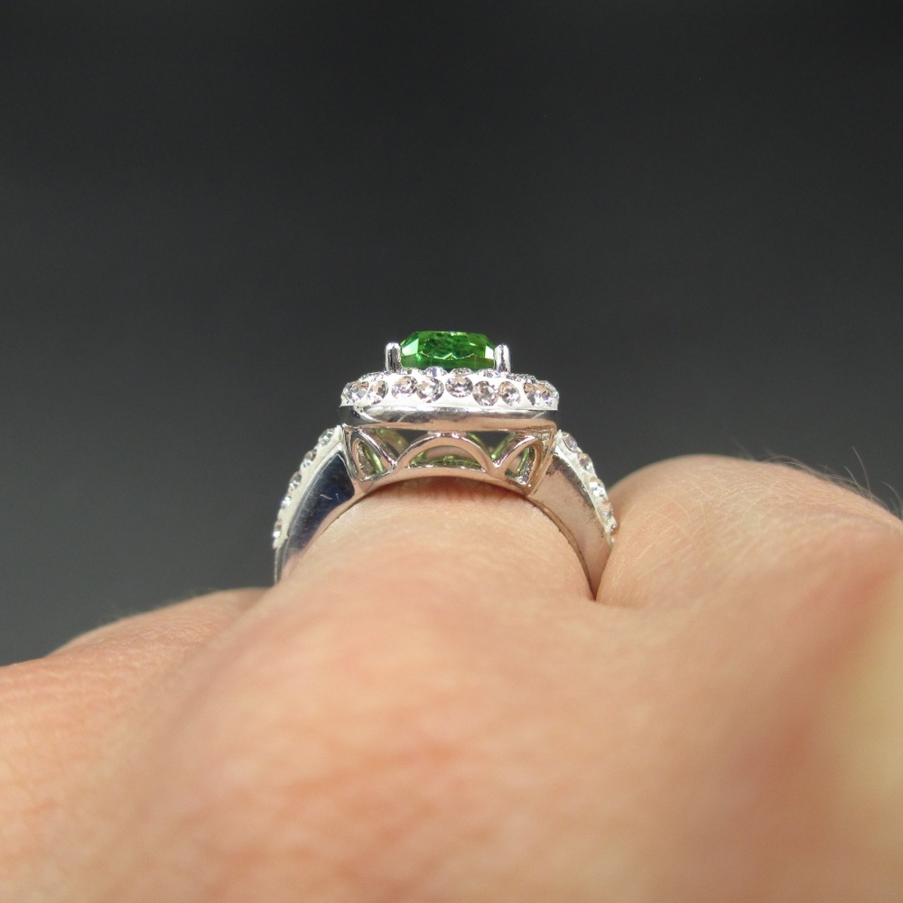 Vintage Size 7 Sterling Green CZ Diamond Ring - Picture 6 of 8